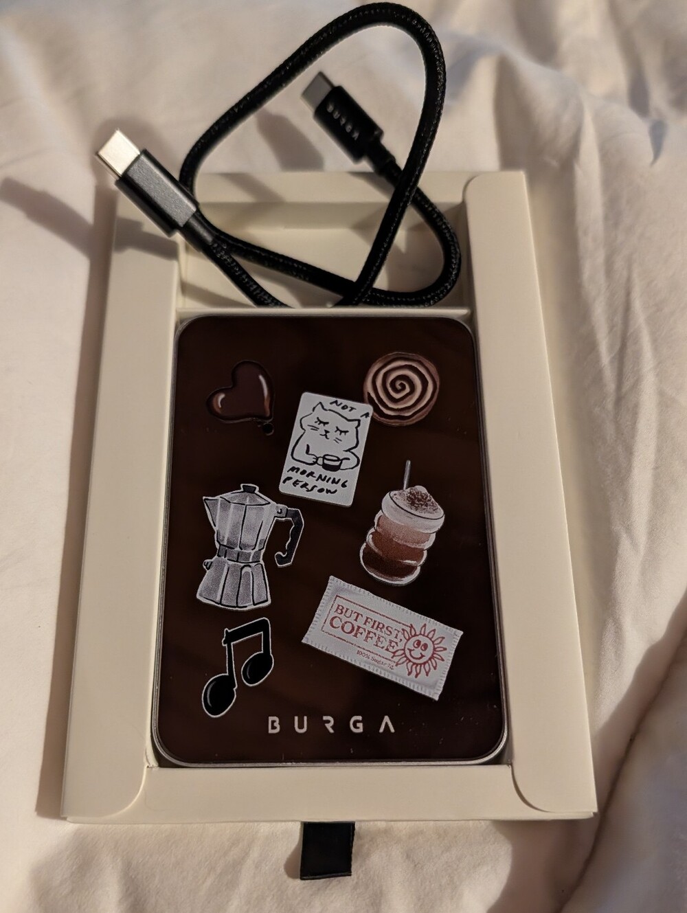 Burga Magnetic Power Bank with USB-C Cable
